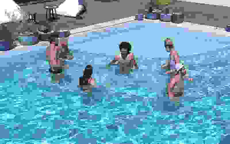 Resumo do BBB21 16/2: Em dia de Eliminação, brothers desabafam sobre Jogo da Discórdia e curtem banho de piscina