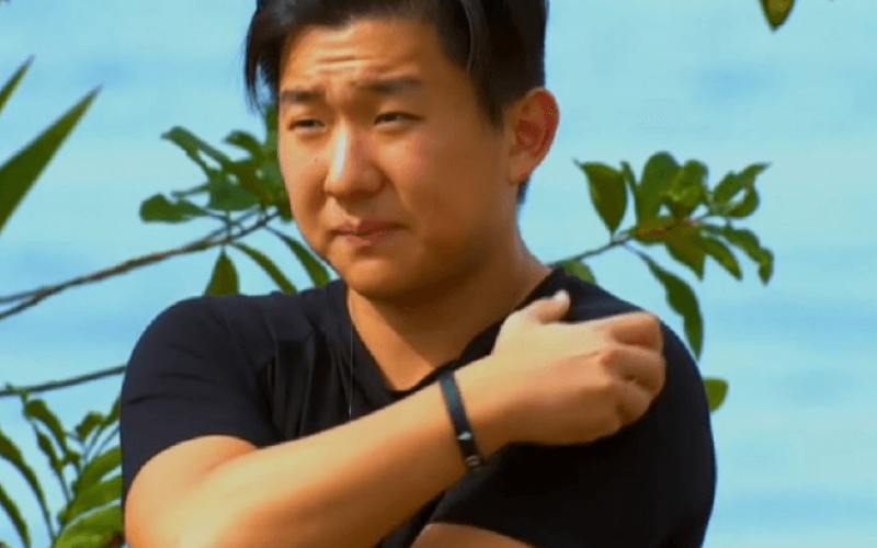 Pyong Lee testa positivo para covid e participa da final da Ilha Record remotamente
